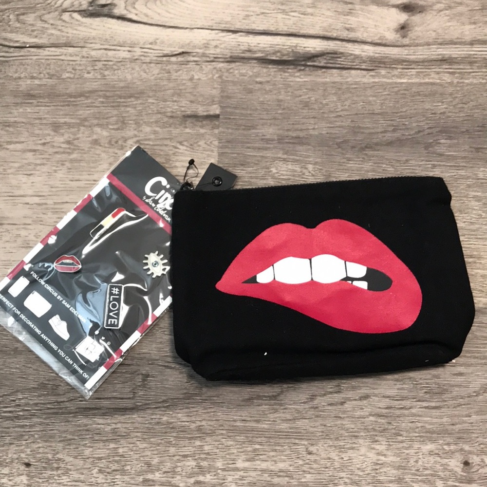 Makeup bag